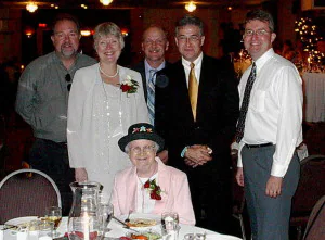 ZiantsFamily2004_JohnLindaTomMikeSteveMamaPhyllis